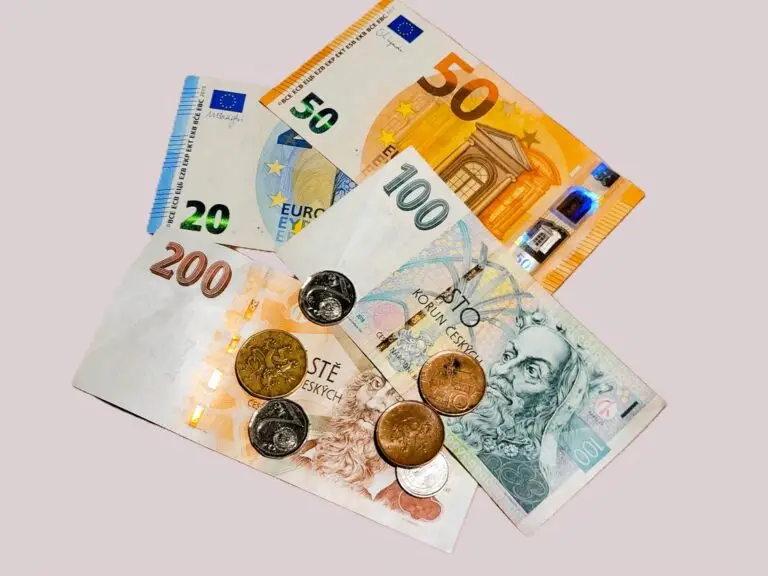 How to exchange money in Prague