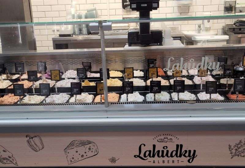 At a Butcher Counter in supermarket prices allow you to buy 200 grams of a salad under 45 CZK