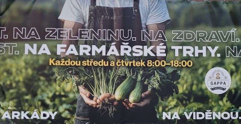 Grocery shopping in Prague: Farmers’ Market near Arkady shopping mall