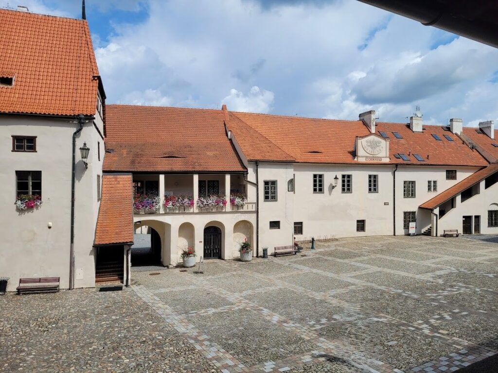 Inside room is big and filled with shops and restaurants