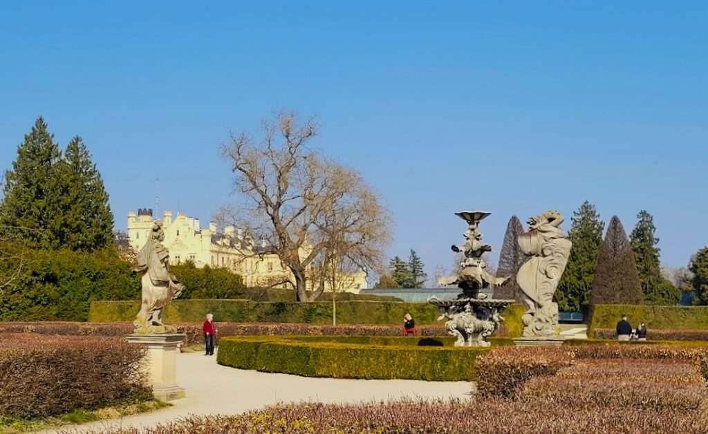 The whole landscape of garden and the castle