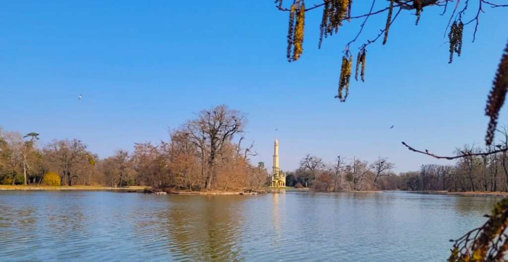 One more photo of Minaret 