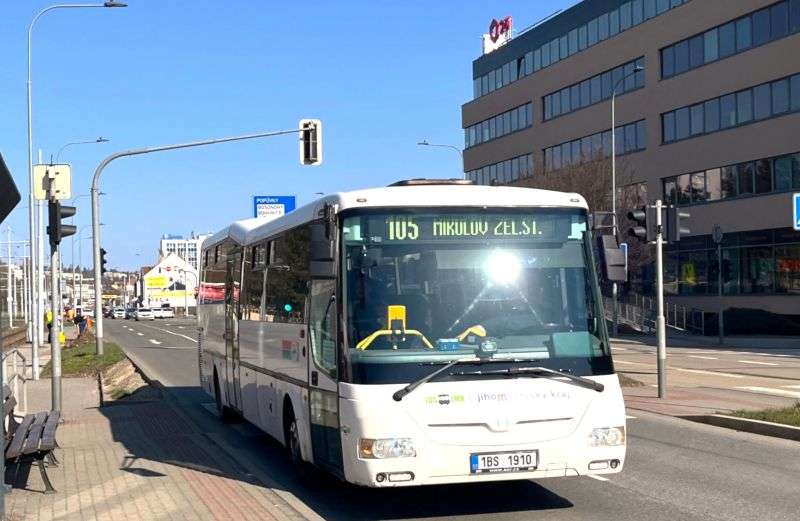 Direct bus 105 Brno-Mikulov