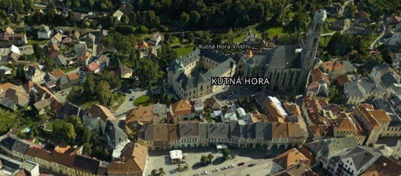 3D map showing the Italian Court and St. James Church, Palackeho Square with row of historical buildings